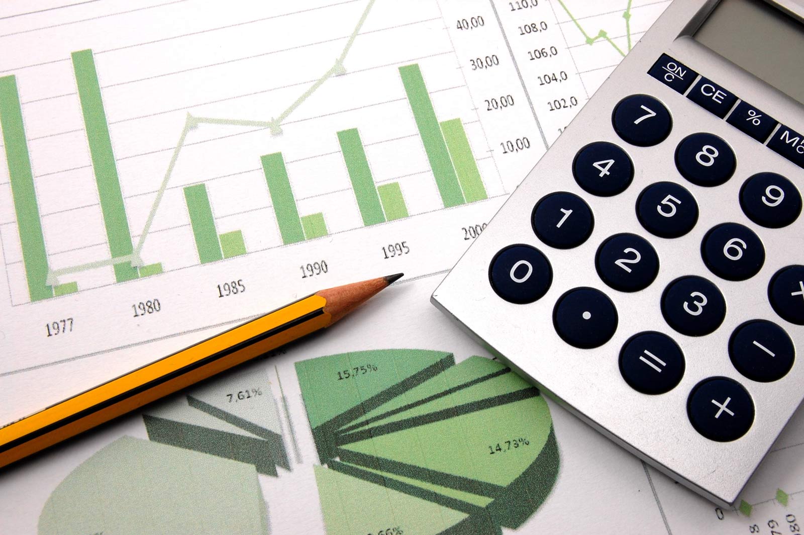 Aperiam - Tecniche per analisi economico-finanziaria Investimenti ICT