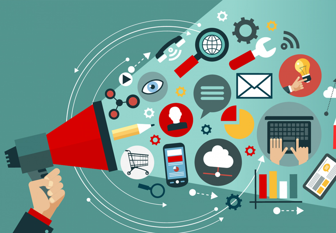 Aperiam - Dalla C ai Social : comunicazione e social per chi non si occupa di comunicazione social